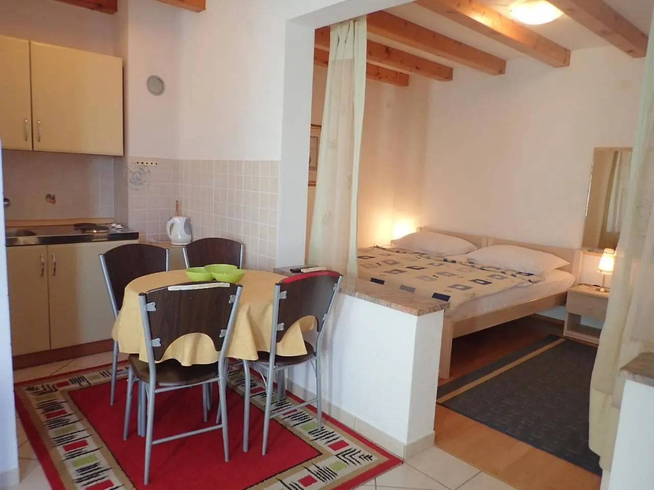 Guest House Tinka Starigrad Paklenica 0*,
