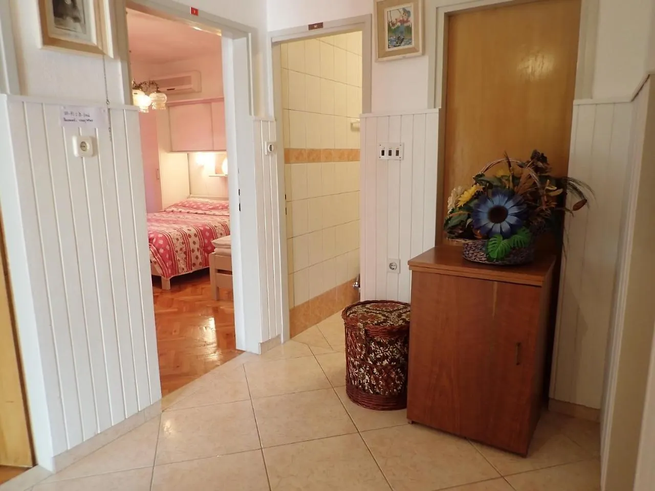 Guest House Tinka Starigrad Paklenica Croatia